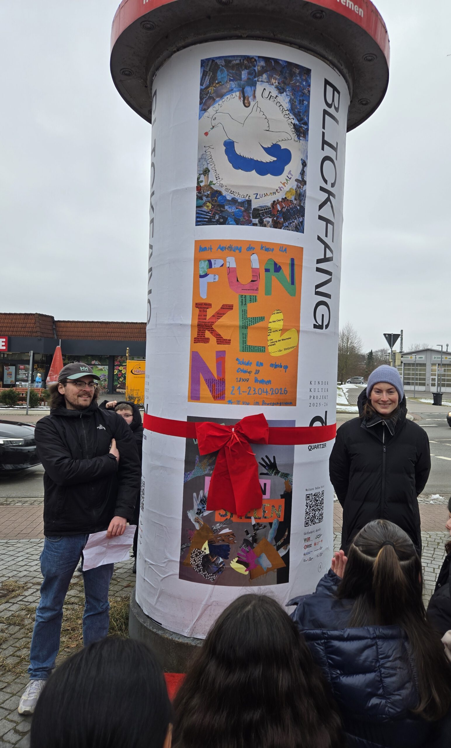 Du betrachtest gerade Neues von unseren Förderprojekten: Litfaßsäule von BLICKFANG